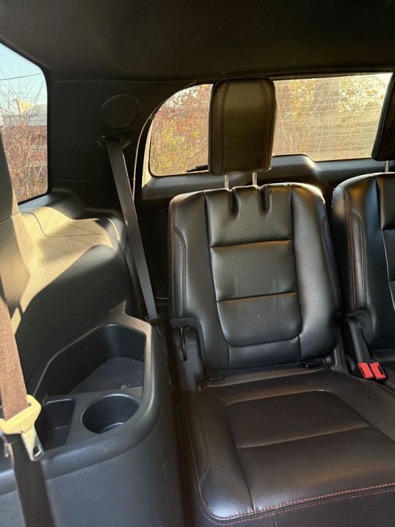 2018 Ford Explorer Image 15