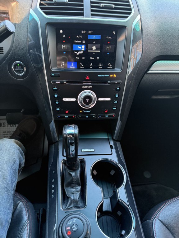2018 Ford Explorer Image 18