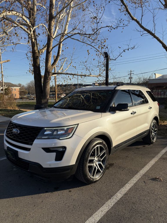 2018 Ford Explorer Image 1