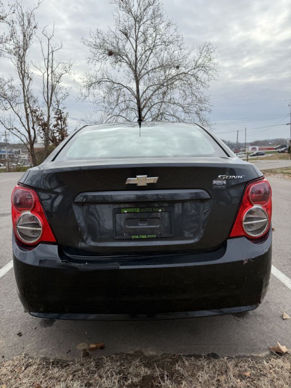 2014 Chevrolet Sonic Image 4