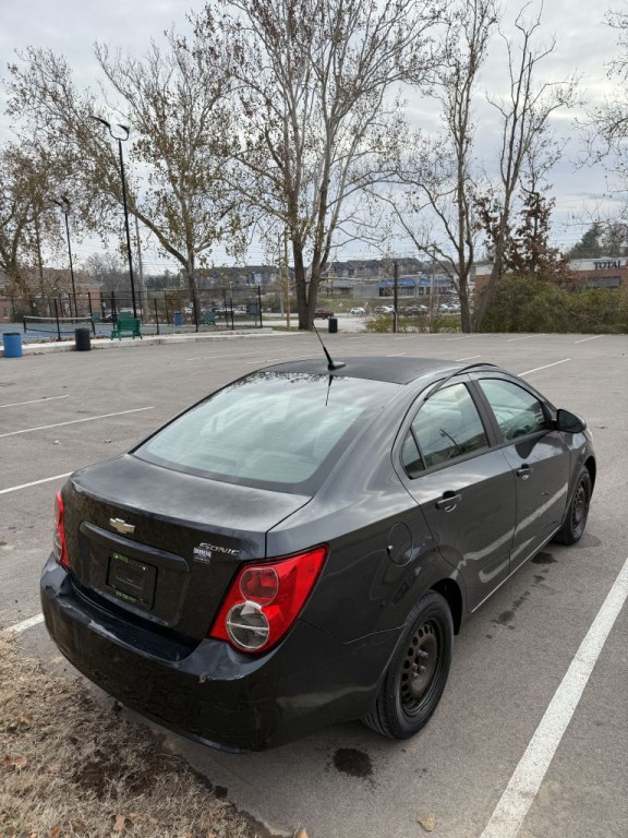 2014 Chevrolet Sonic Image 5