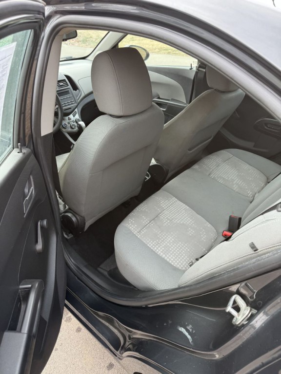 2014 Chevrolet Sonic Image 9