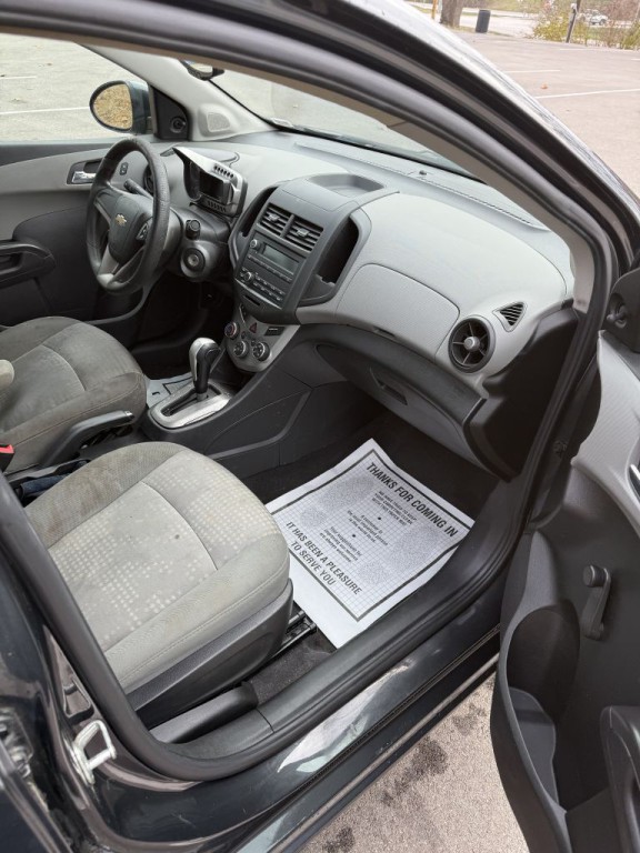 2014 Chevrolet Sonic Image 12