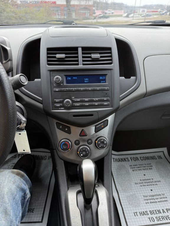 2014 Chevrolet Sonic Image 14