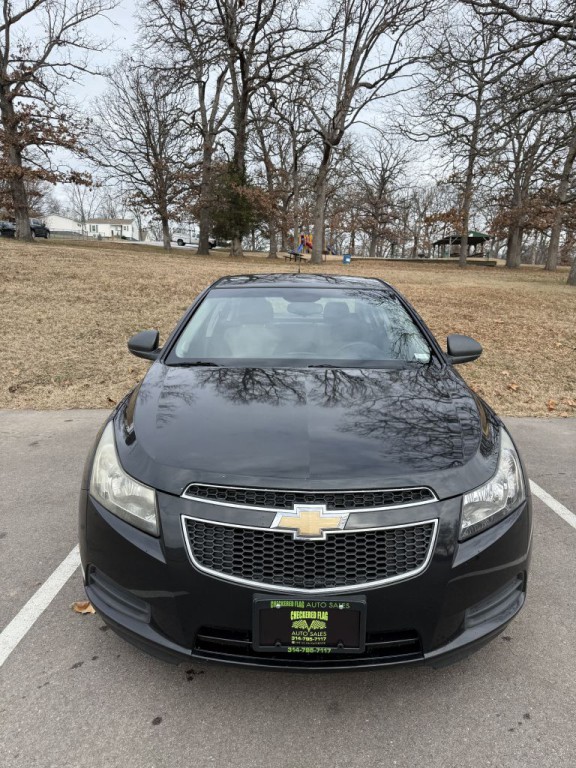 2012 Chevrolet Cruze Image 1