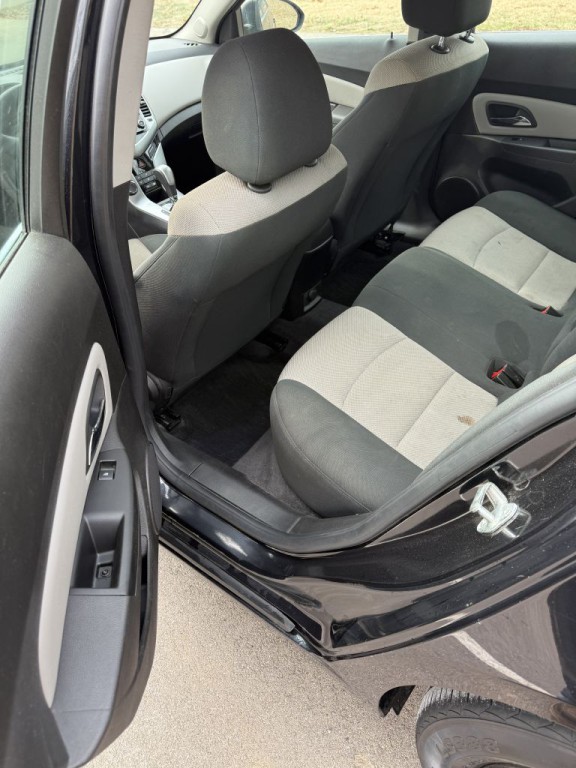 2012 Chevrolet Cruze Image 10