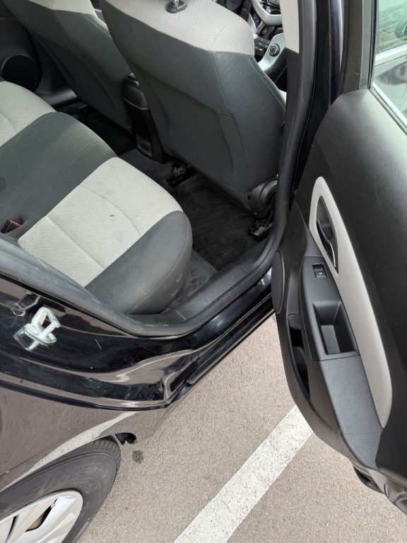 2012 Chevrolet Cruze Image 12