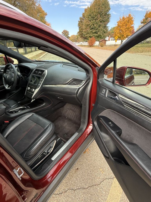 2017 Lincoln MKC Image 8