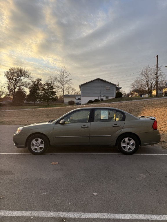 2004 Chevrolet Malibu Image 3