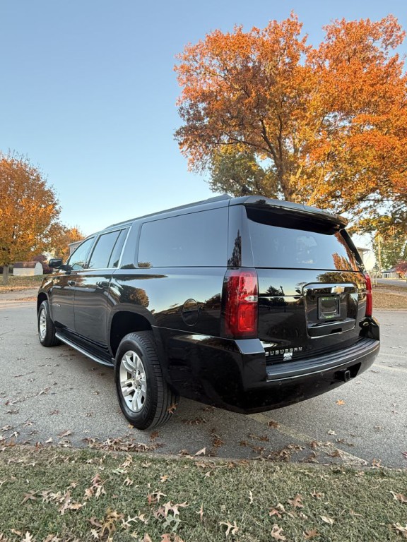 2018 Chevrolet Suburban Image 5