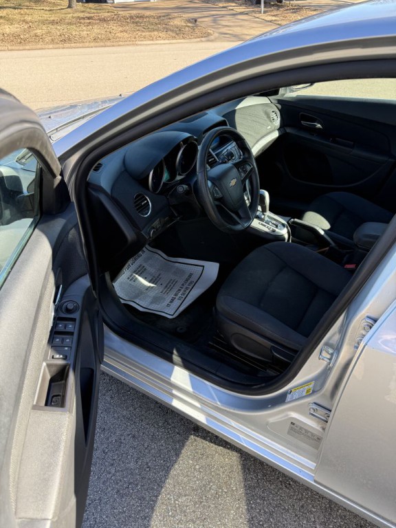 2015 Chevrolet Cruze Image 9