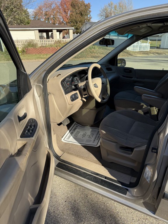 2003 Ford Windstar Image 9