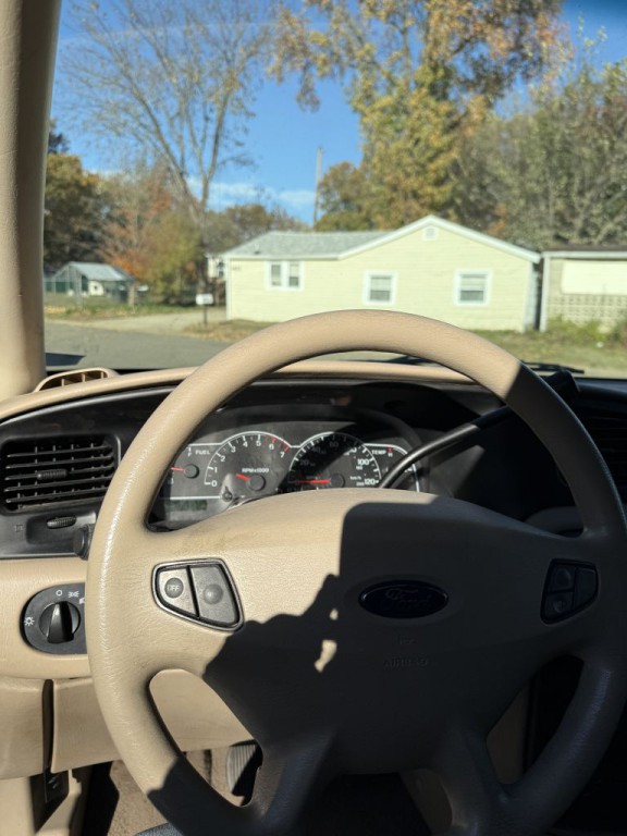 2003 Ford Windstar Image 16