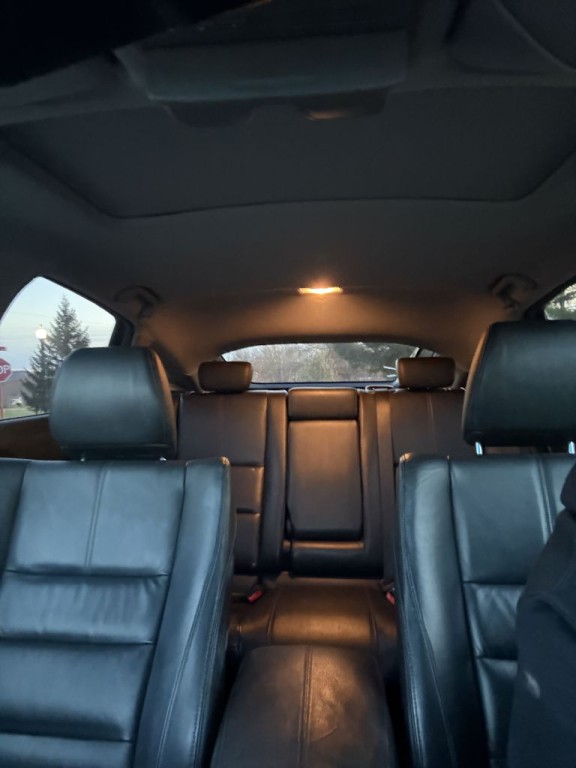 2012 Honda Crosstour Image 15