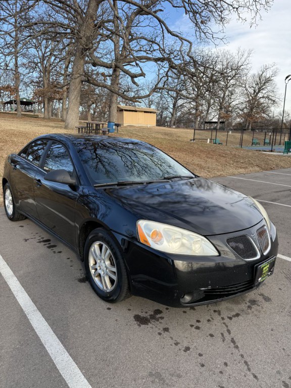 2005 Pontiac G6 Image 8