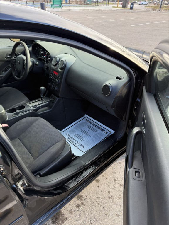 2005 Pontiac G6 Image 13