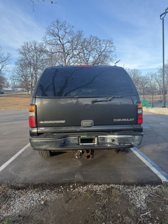 2005 Chevrolet Suburban Image 5