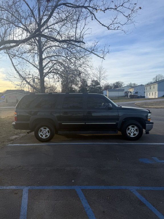 2005 Chevrolet Suburban Image 7