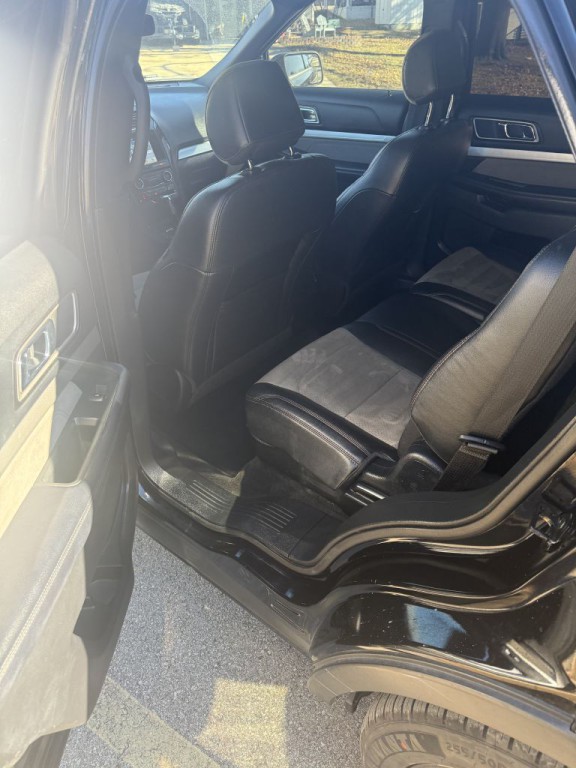 2017 Ford Explorer Image 10