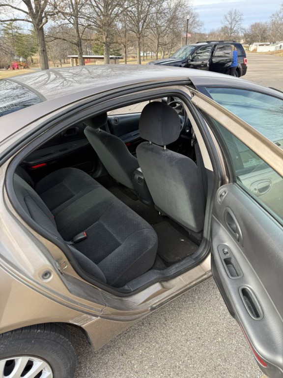 2002 Dodge Intrepid Image 11