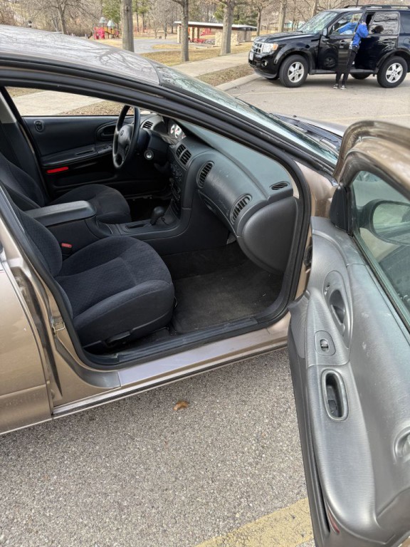 2002 Dodge Intrepid Image 12