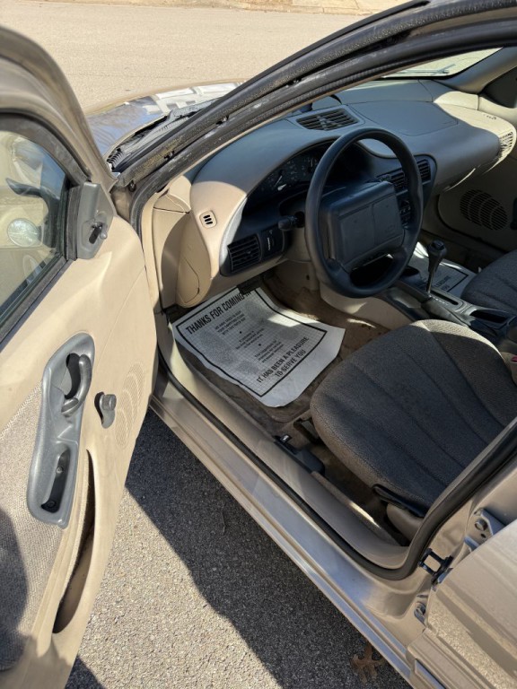 2001 Chevrolet Cavalier Image 9