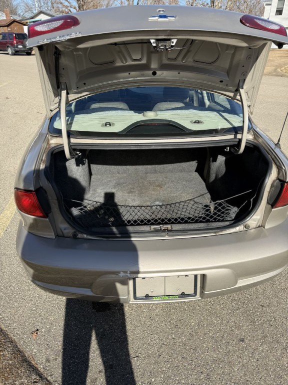 2001 Chevrolet Cavalier Image 11