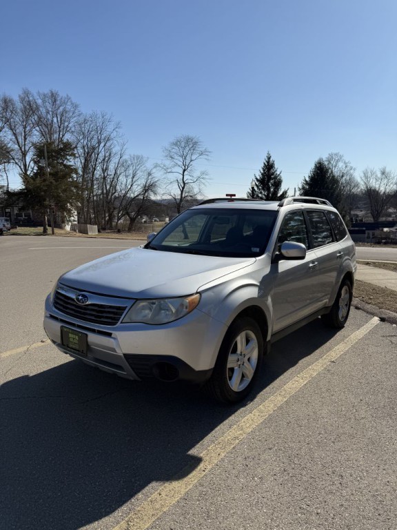 2010 Subaru Forester Image 2