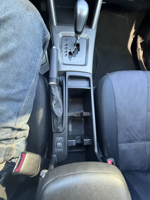 2010 Subaru Forester Image 16