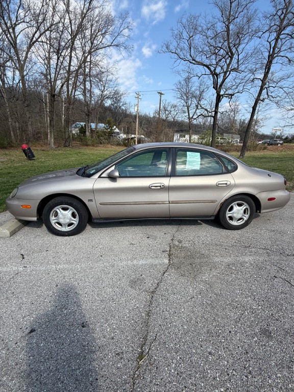 1998 Ford Taurus Image 2