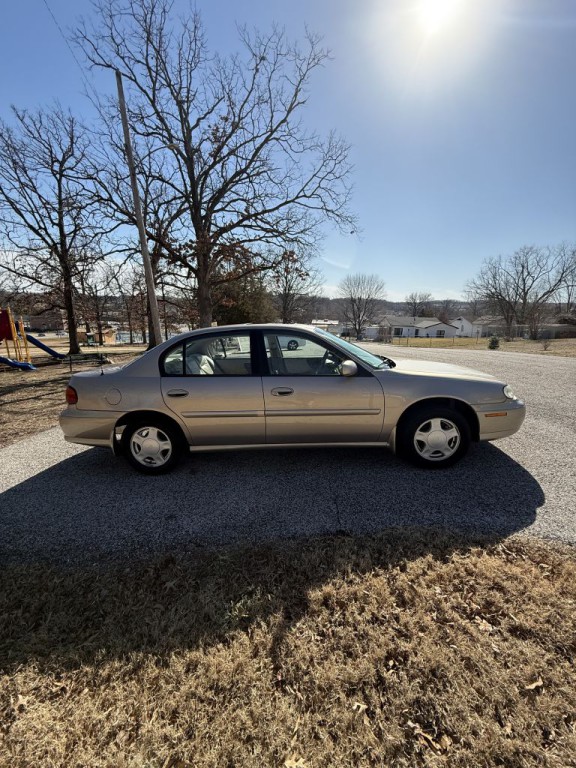 2000 Chevrolet Malibu Image 3