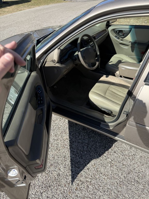 2000 Chevrolet Malibu Image 8