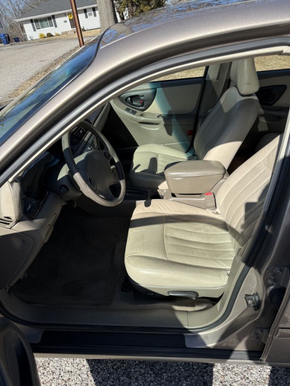 2000 Chevrolet Malibu Image 9