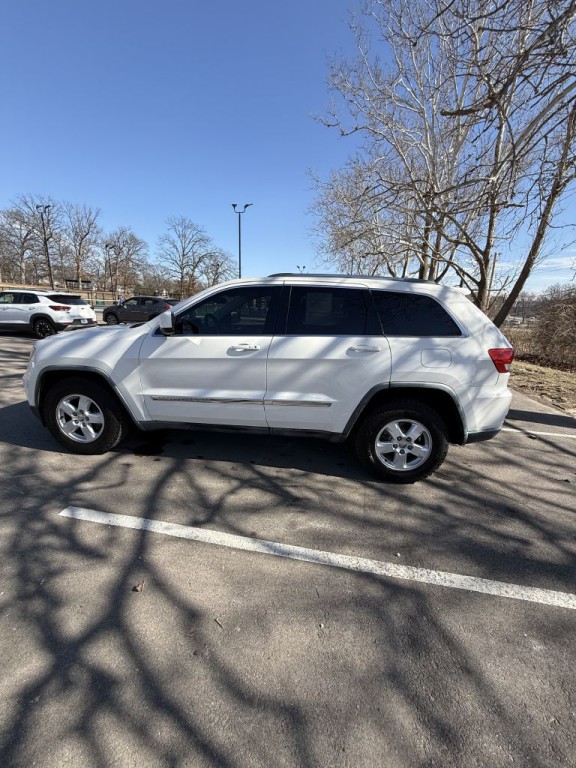 2012 Jeep Grand Cherokee Image 8