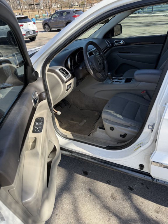 2012 Jeep Grand Cherokee Image 9