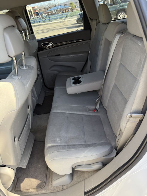 2012 Jeep Grand Cherokee Image 11