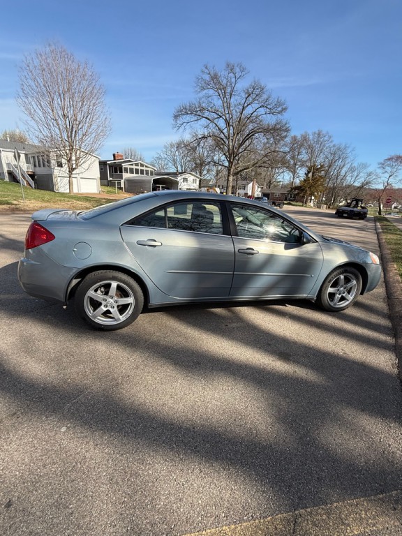 2007 Pontiac G6 Image 6
