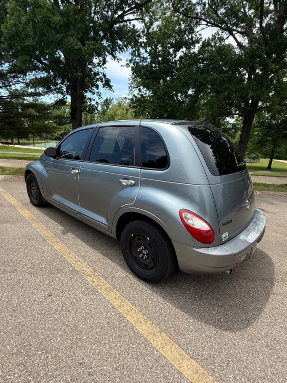 2009 Chrysler PT Cruiser Image 3