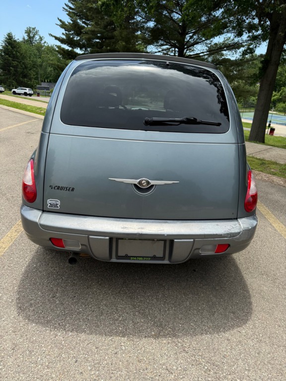 2009 Chrysler PT Cruiser Image 4