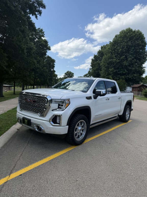 2020 GMC Sierra Image 1