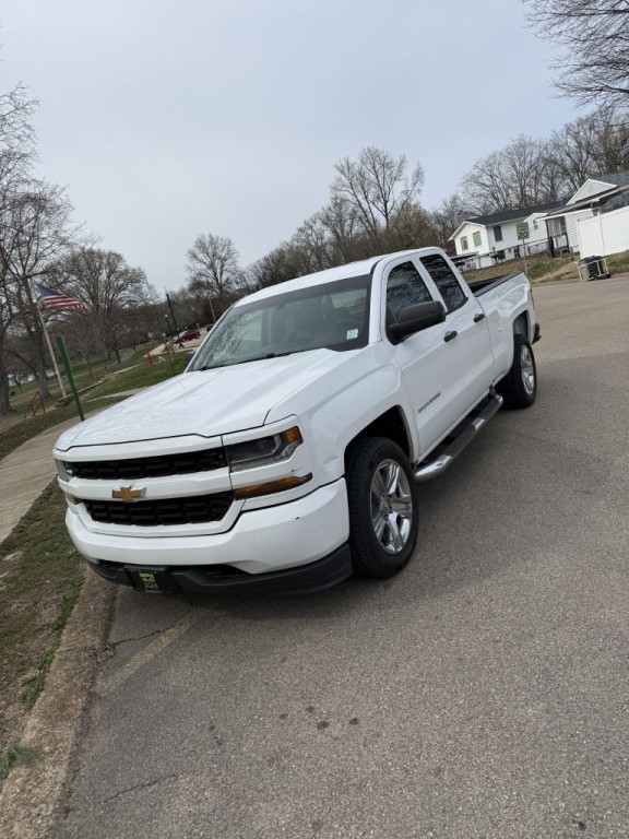 2016 Chevrolet Silverado 1500 Image 1