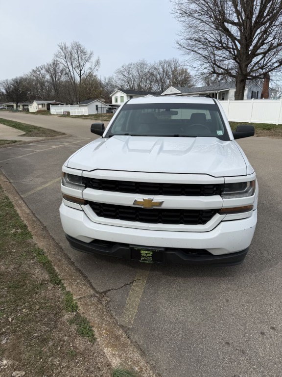 2016 Chevrolet Silverado 1500 Image 2