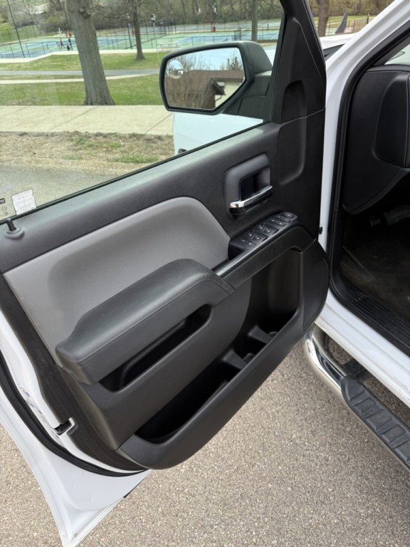 2016 Chevrolet Silverado 1500 Image 9