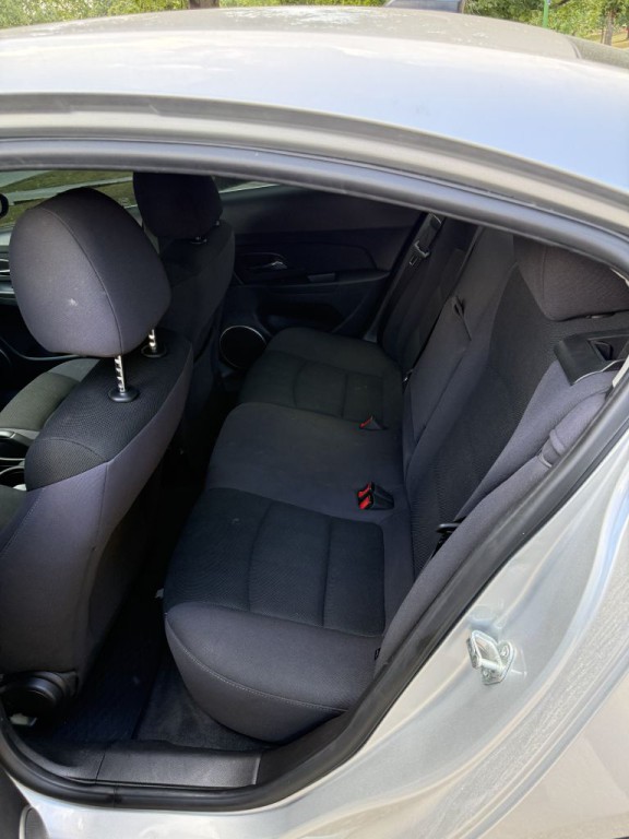 2014 Chevrolet Cruze Image 12