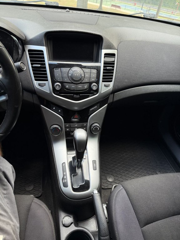 2014 Chevrolet Cruze Image 18