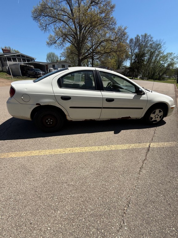 2004 Dodge Neon Image 6