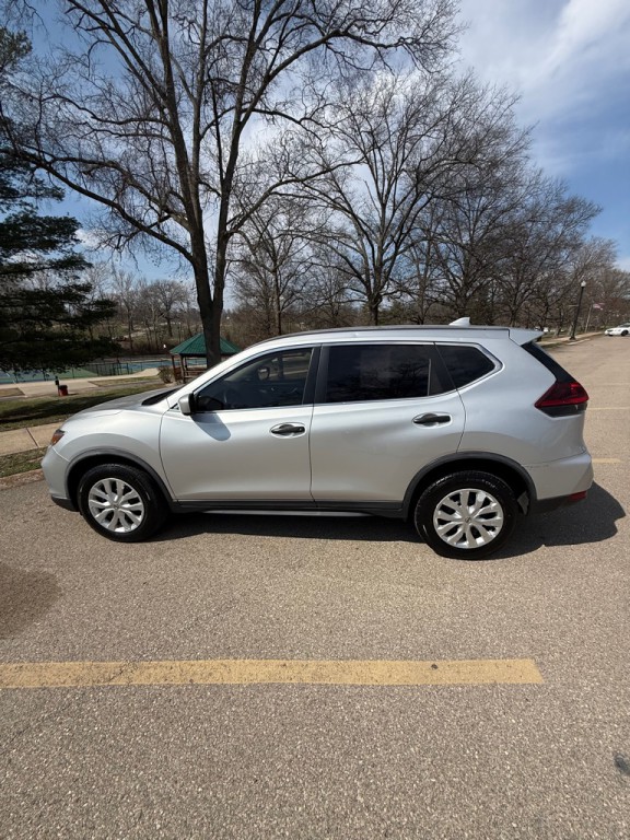 2018 Nissan Rogue Image 9