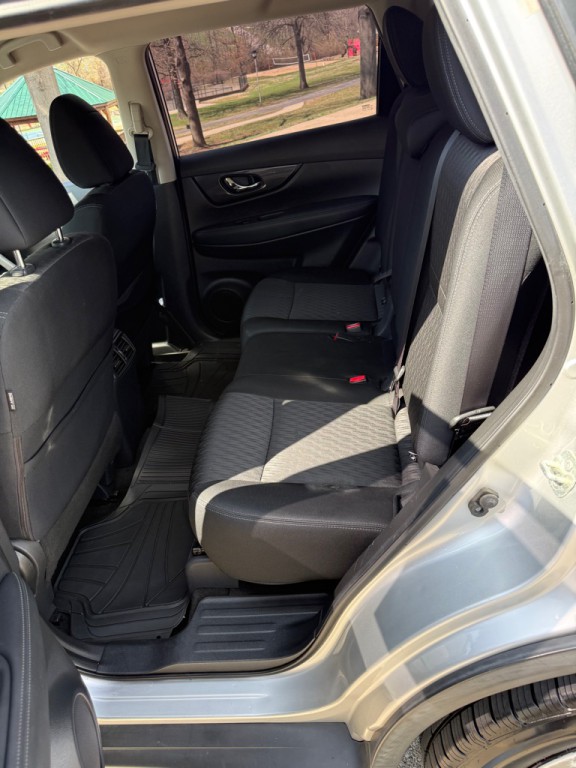 2018 Nissan Rogue Image 13