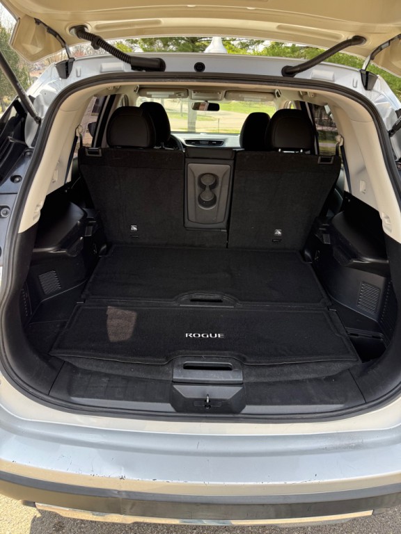 2018 Nissan Rogue Image 14
