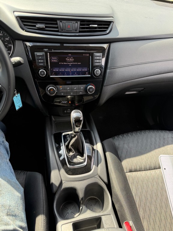 2018 Nissan Rogue Image 20